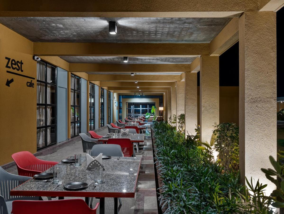 Hotel Mayur Express Sangamner ภายนอก รูปภาพ